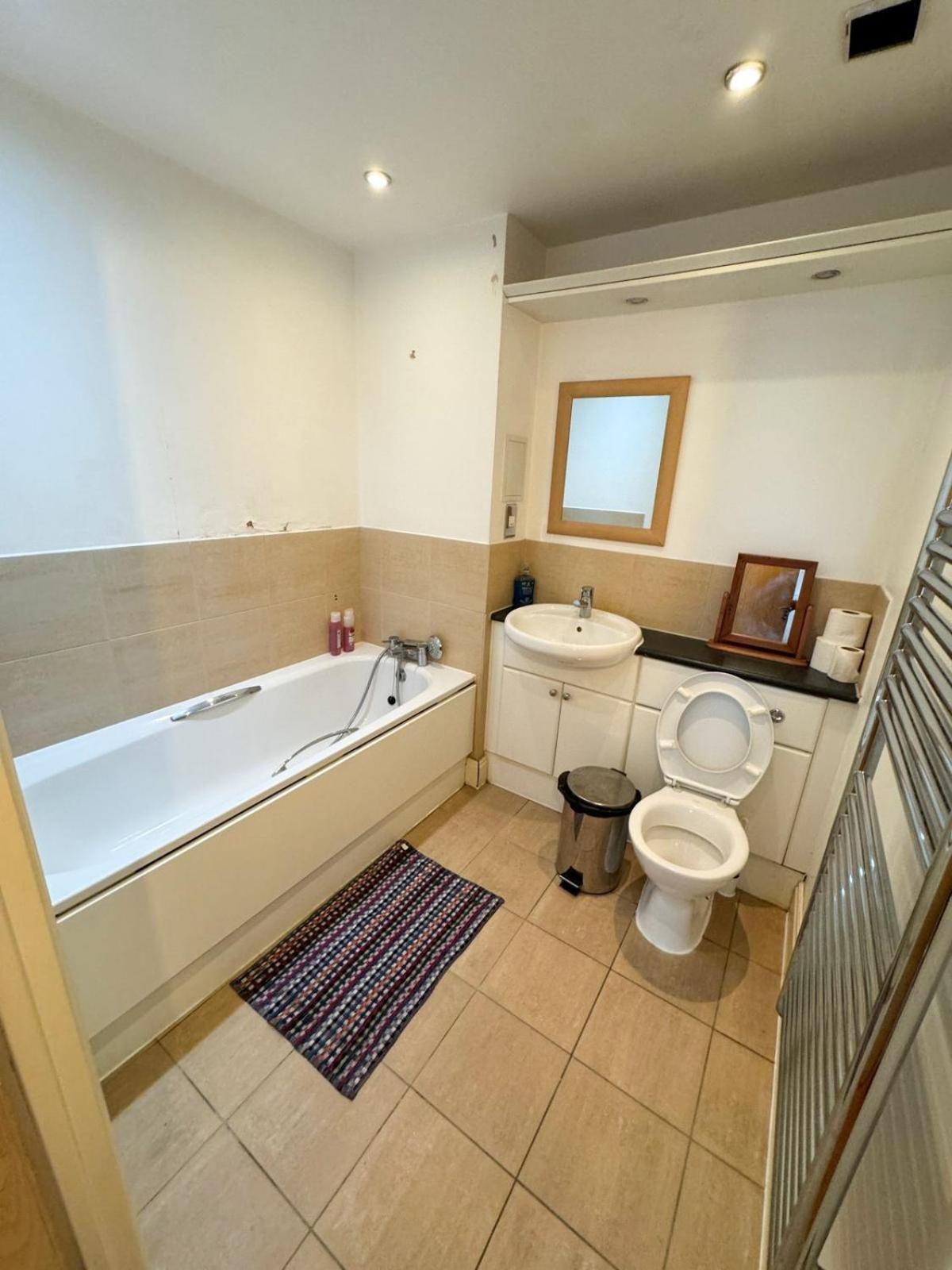 Apartament Flat 25 *